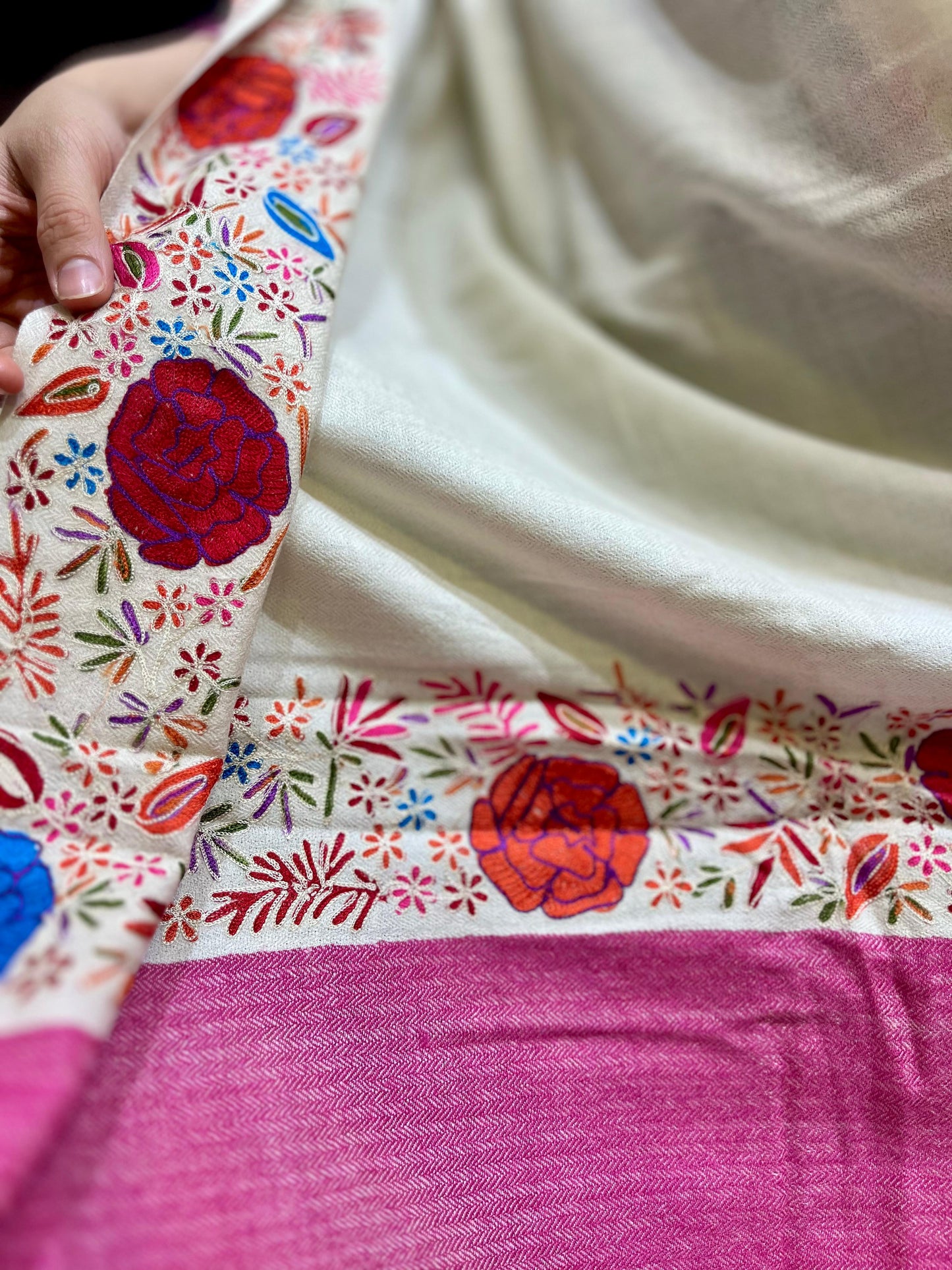 LUXURY FLORAL EMBROIDERED SHAWL